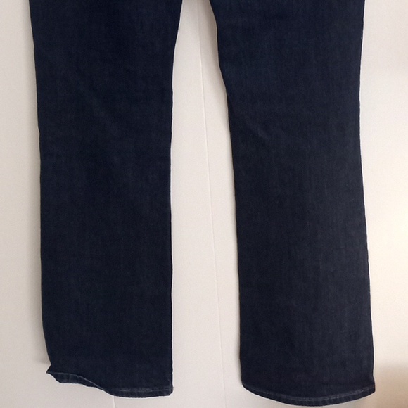 Old Navy Sweetheart jeans - Picture 5 of 6